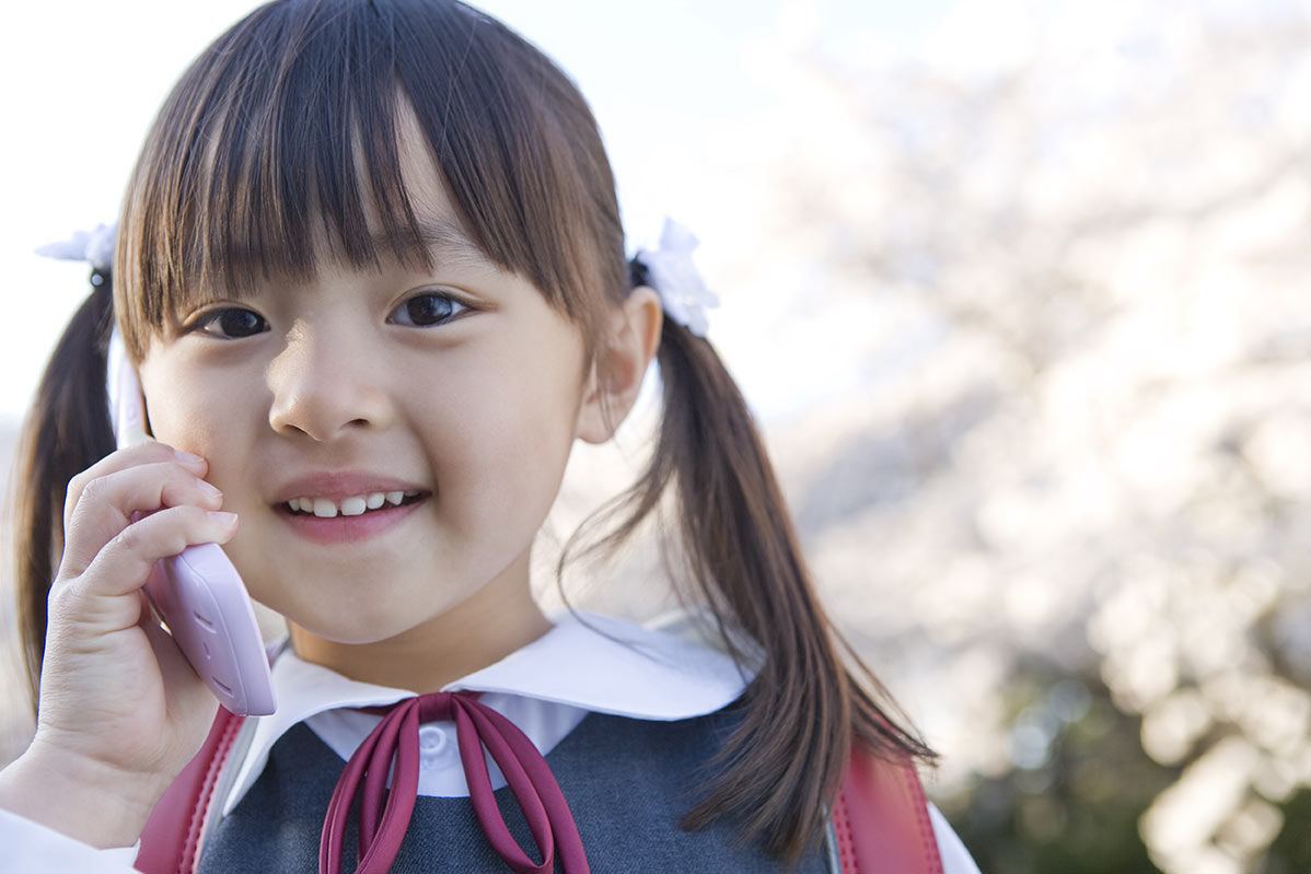小学生　教室　盗撮 